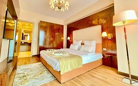 Presidential Luxury Apartments With Amazing View - Yamaluxe