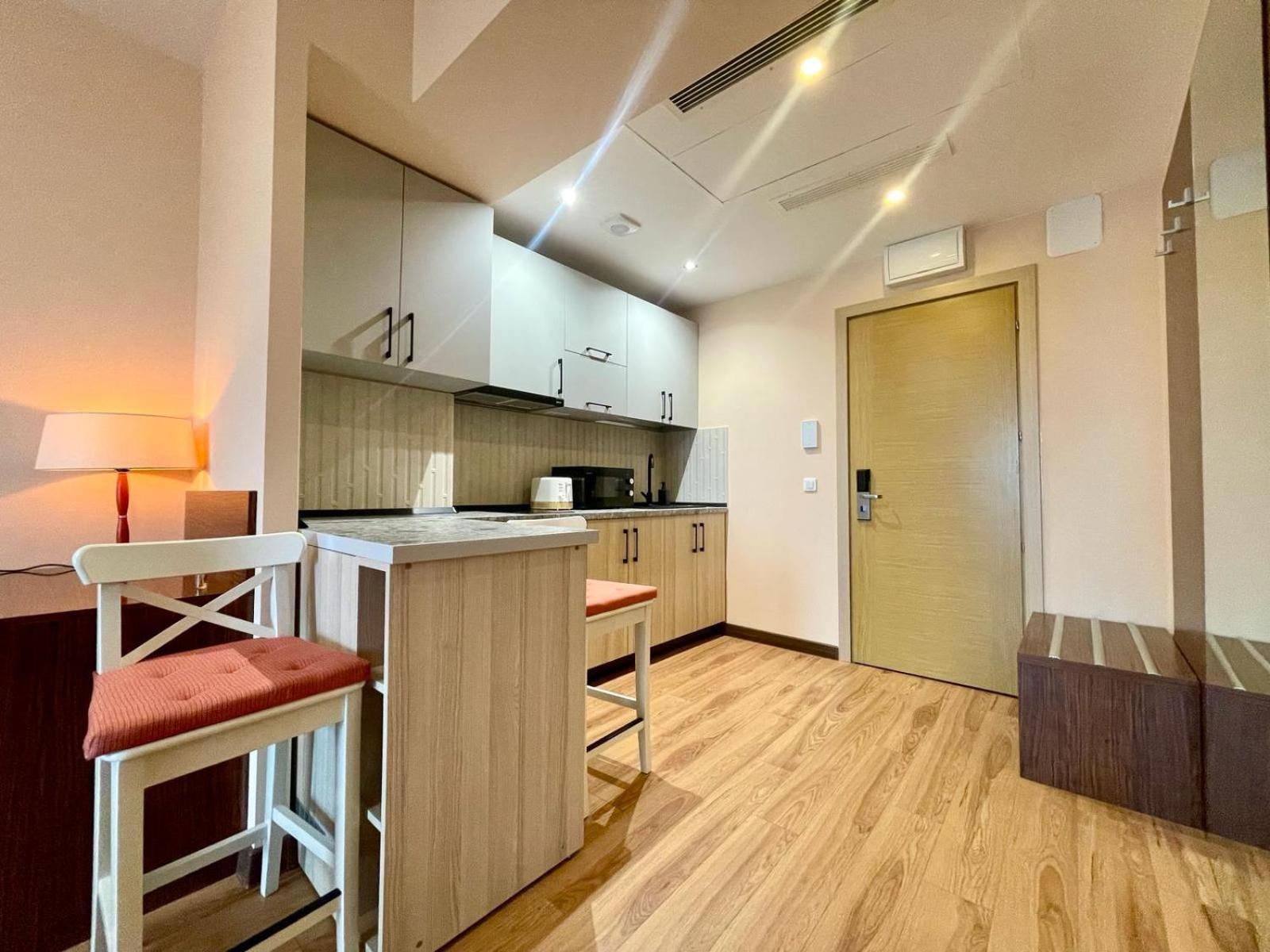 Presidential Luxury Apartments With Amazing View - Yamaluxe Bucharest Exterior photo