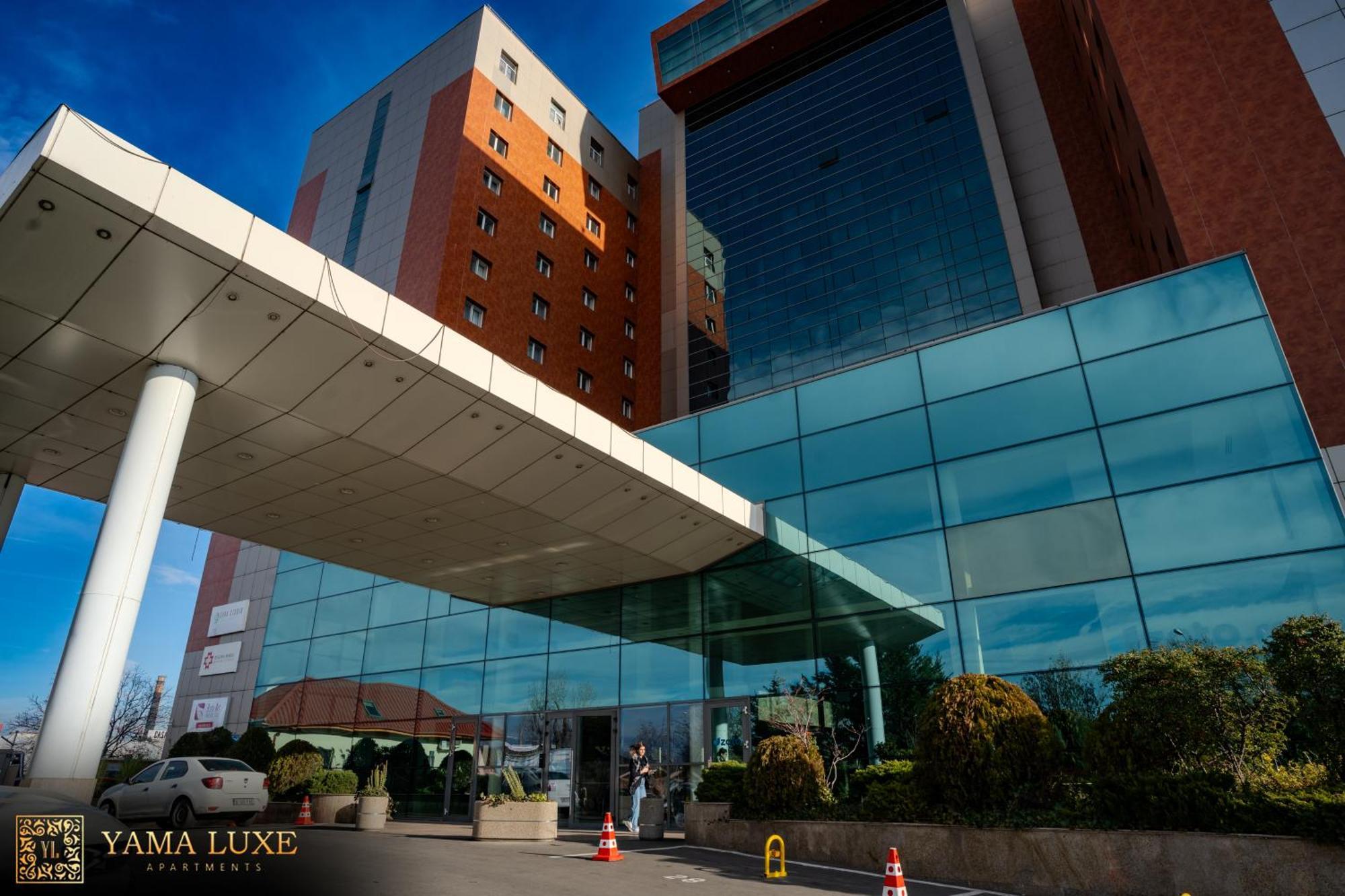 Presidential Luxury Apartments With Amazing View - Yamaluxe Bucharest Exterior photo